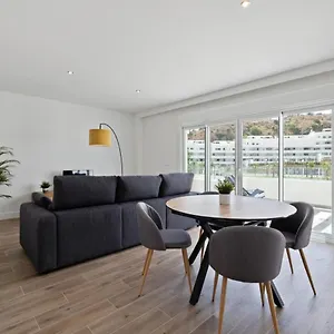 Fantastico Piso En Limonar, Apartment Malaga