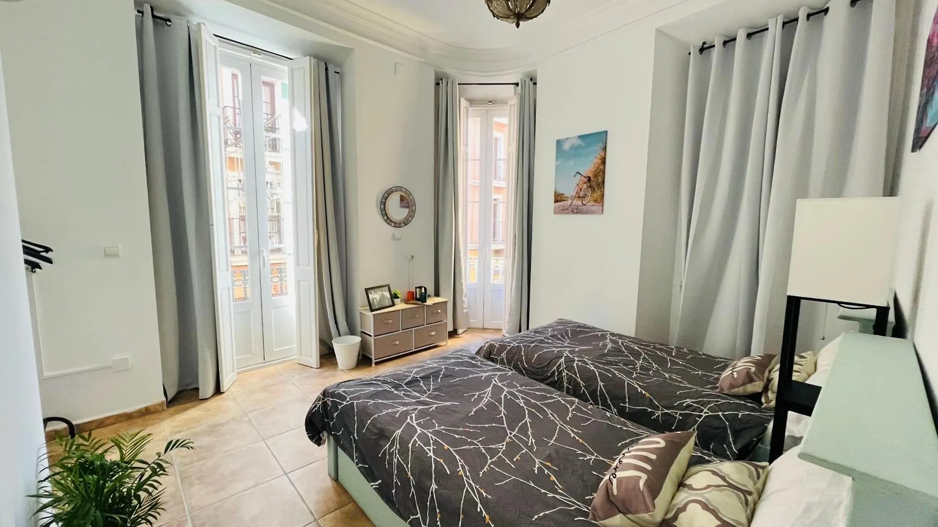 Malak-Rooms Malaga